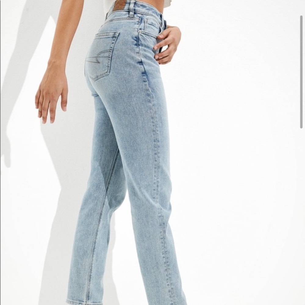 American Eagle High-Waisted Mom Jeans
